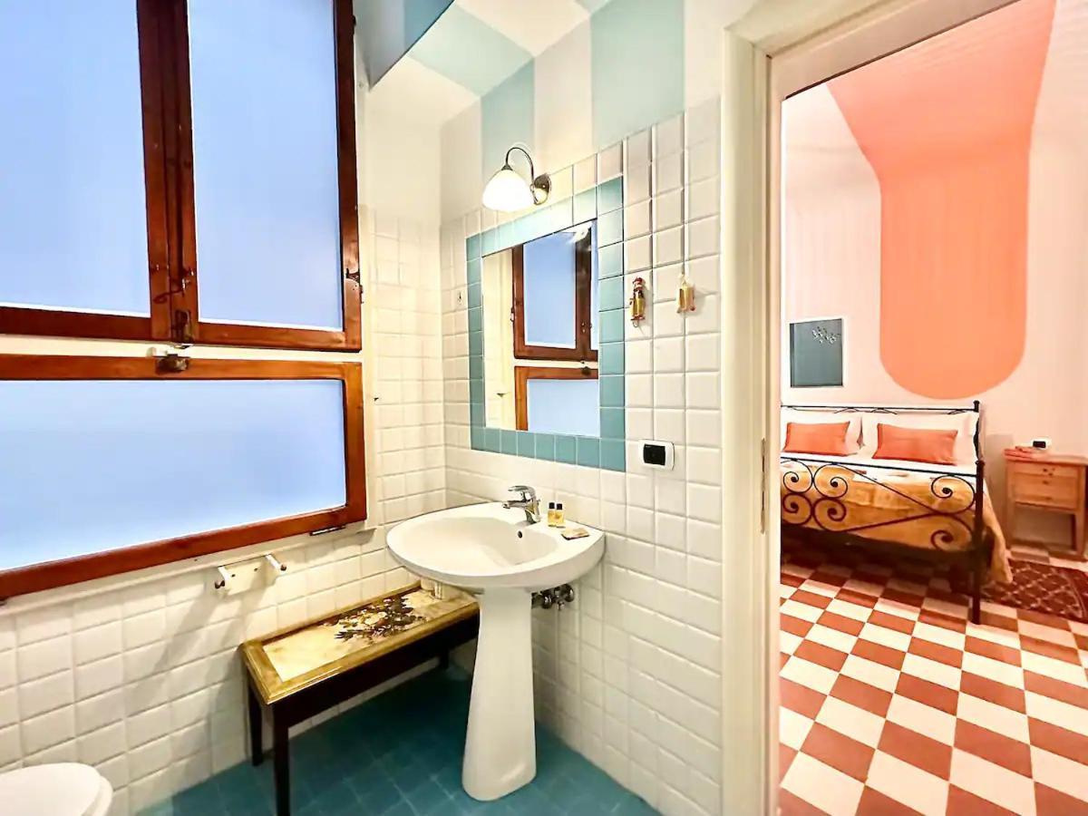 Raffaelli Rooms Travel Florence Close San Frediano エクステリア 写真